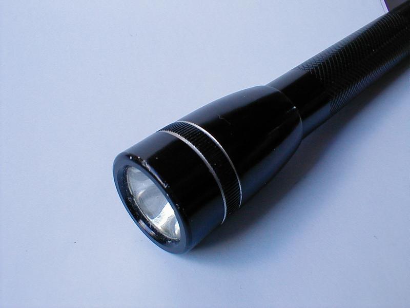 &quot;J5 Tactical Flashlight V1 Pro